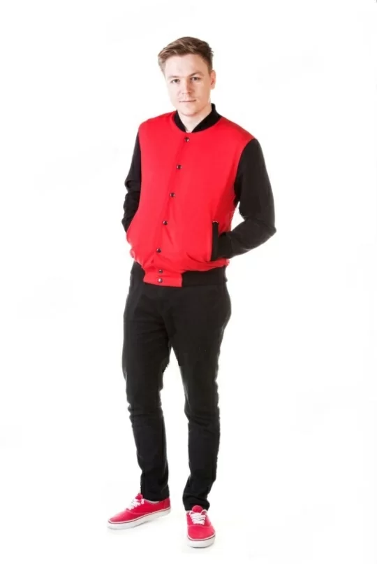 Реальное фото Бомбер мужской красный/черный 8912-01-12.5 от магазина СпортСЕ