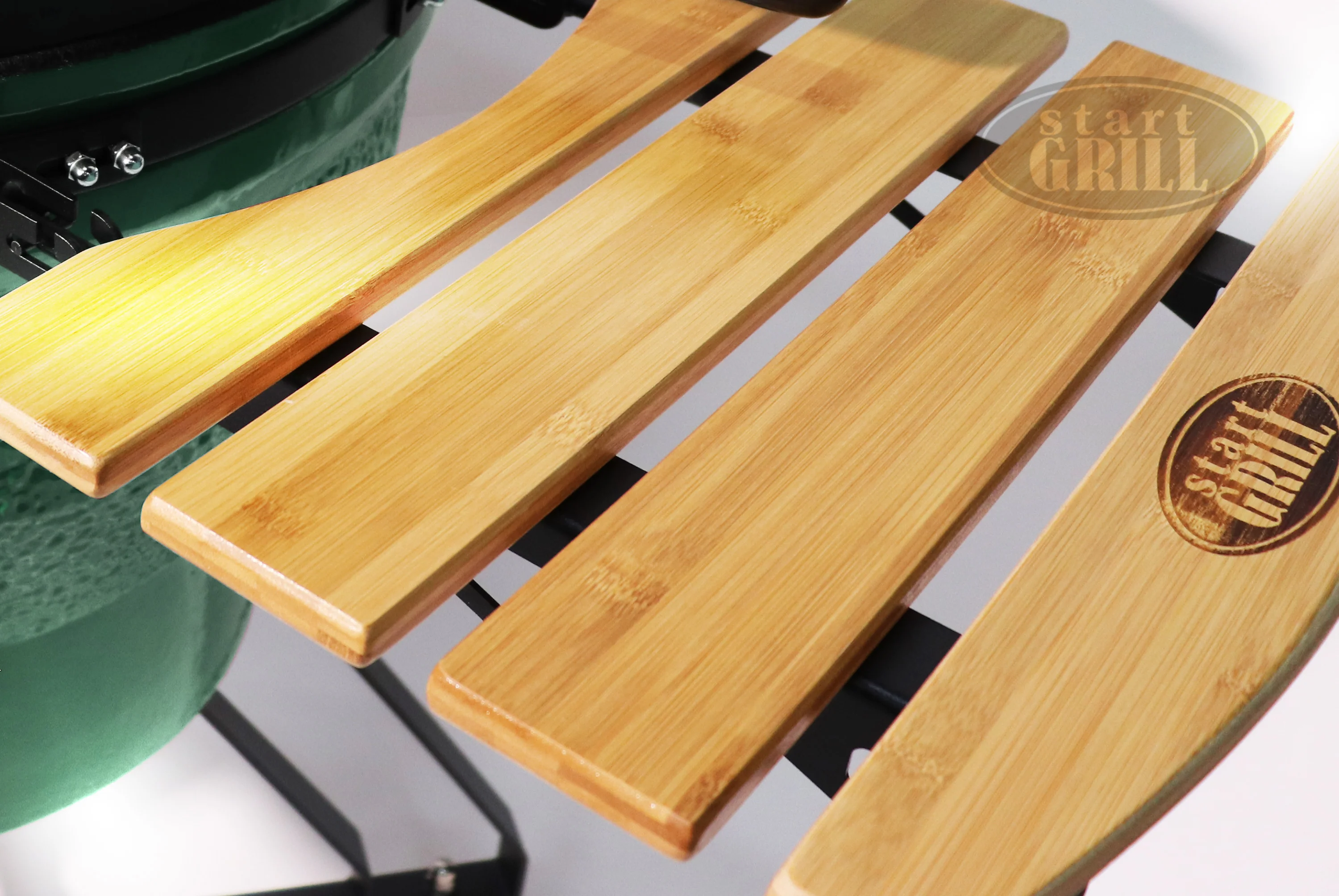  Керамический гриль-барбекю 22 дюйма (зеленый) (56 см) по низким ценам в Томске и Северске