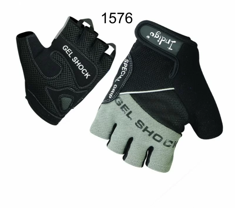 Реальное фото Перчатки Indigo серо-черные SB-16-1576 от магазина СпортСЕ
