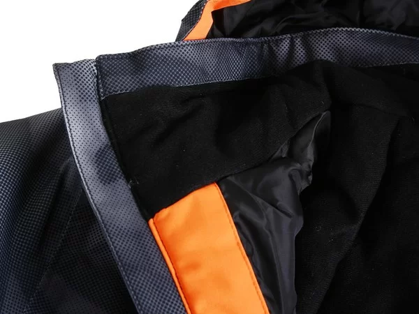 Реальное фото Куртка Anomaly Jacket (Цвет AAV, Черный) DMP434 от магазина СпортСЕ