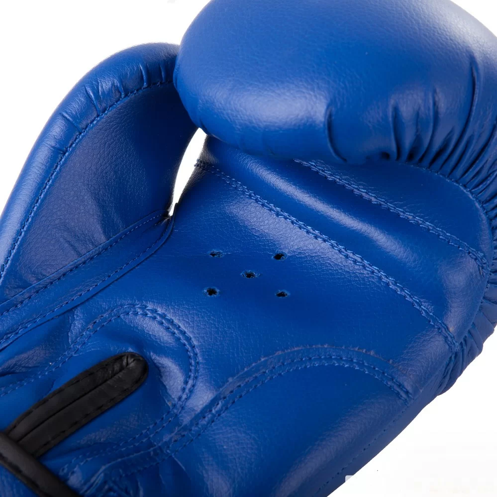 Реальное фото Перчатки боксерские Uppercot UBG-01 PVC Blue от магазина СпортСЕ